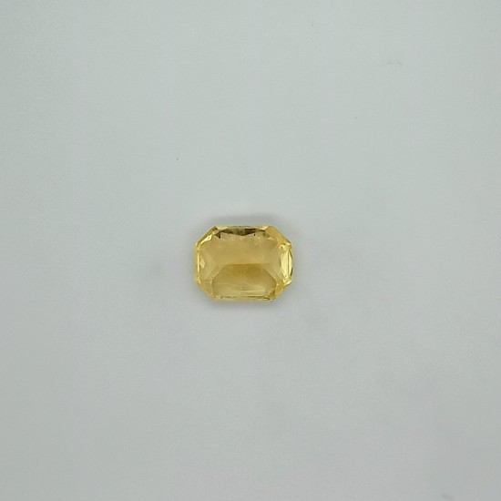 Yellow Sapphire (Pukhraj) 8.11 Ct Good quality Yellow Sapphire (Pukhraj) 8.11 Ct Good quality